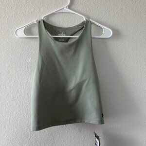 NEW Girl’s Under Armour Green Gray Motion Crop Tank sz XL